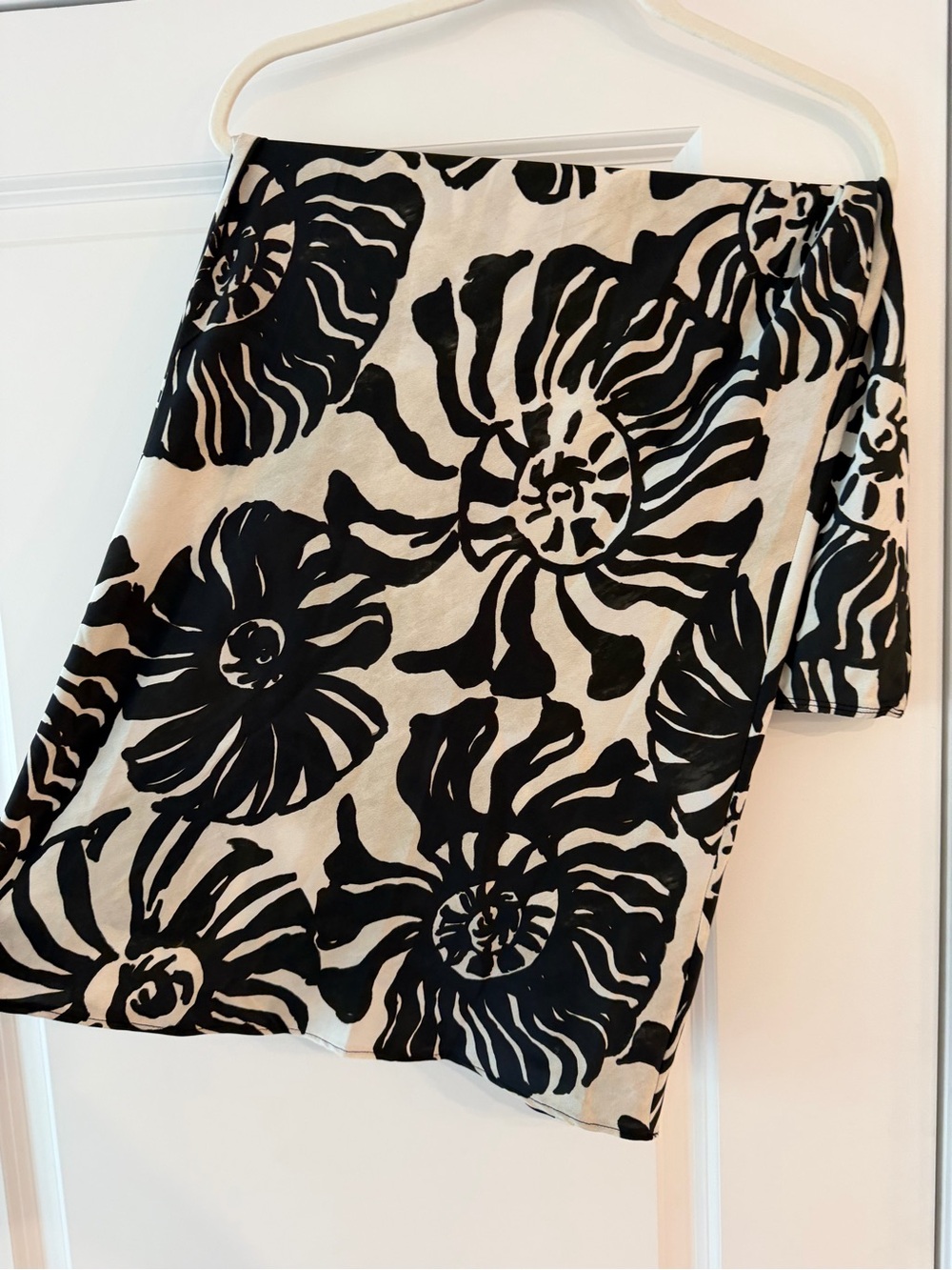 Topshop Black and Cream Floral Maxi Skirt